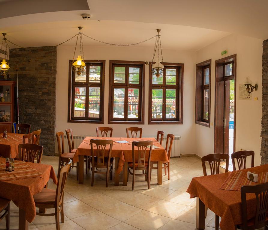 Alexandrov'S Houses Hotel Zlatograd Eksteriør billede