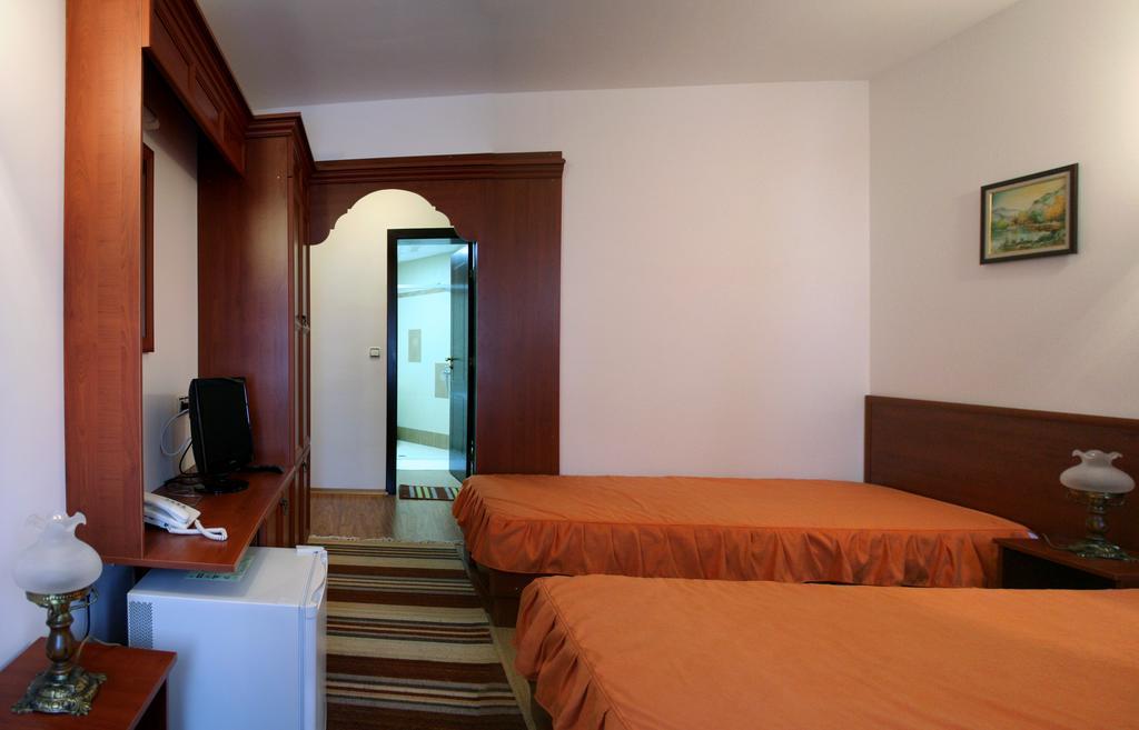 Alexandrov'S Houses Hotel Zlatograd Eksteriør billede