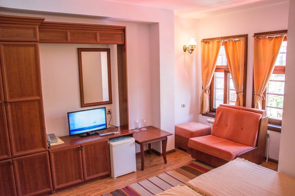 Alexandrov'S Houses Hotel Zlatograd Eksteriør billede