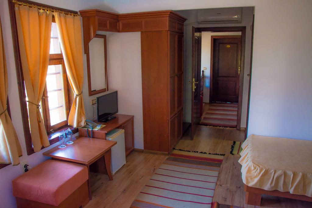 Alexandrov'S Houses Hotel Zlatograd Eksteriør billede