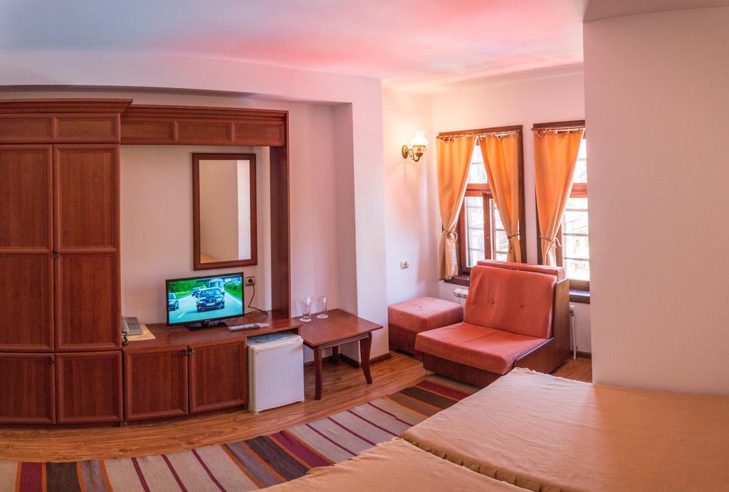 Alexandrov'S Houses Hotel Zlatograd Eksteriør billede