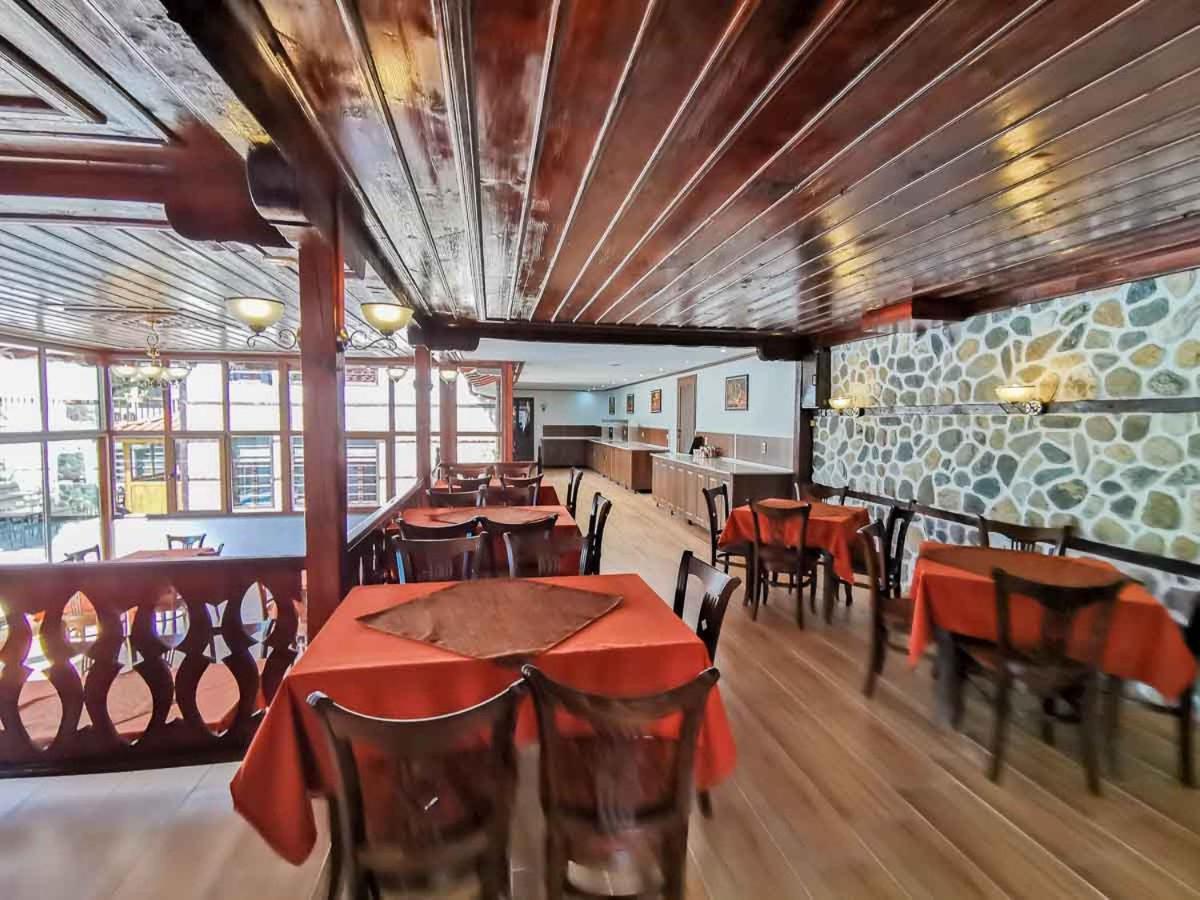 Alexandrov'S Houses Hotel Zlatograd Eksteriør billede