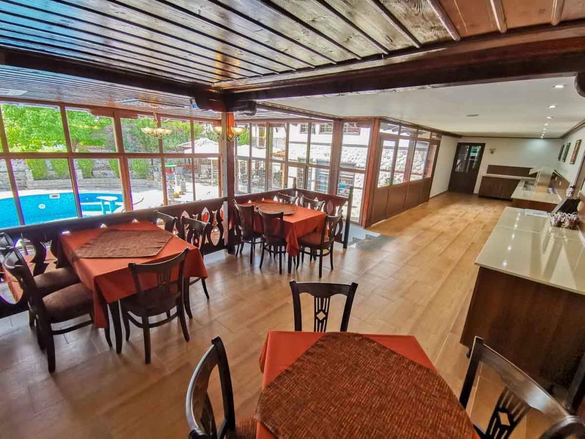 Alexandrov'S Houses Hotel Zlatograd Eksteriør billede